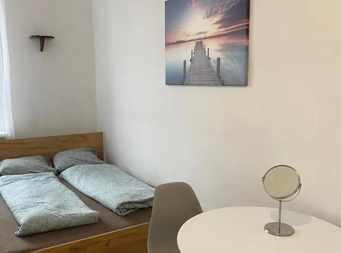 Classy Rooms In Old Town
