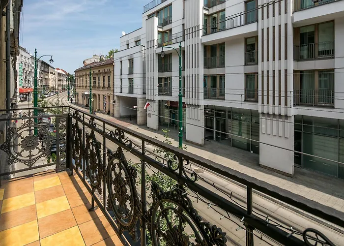 Corner Apartments